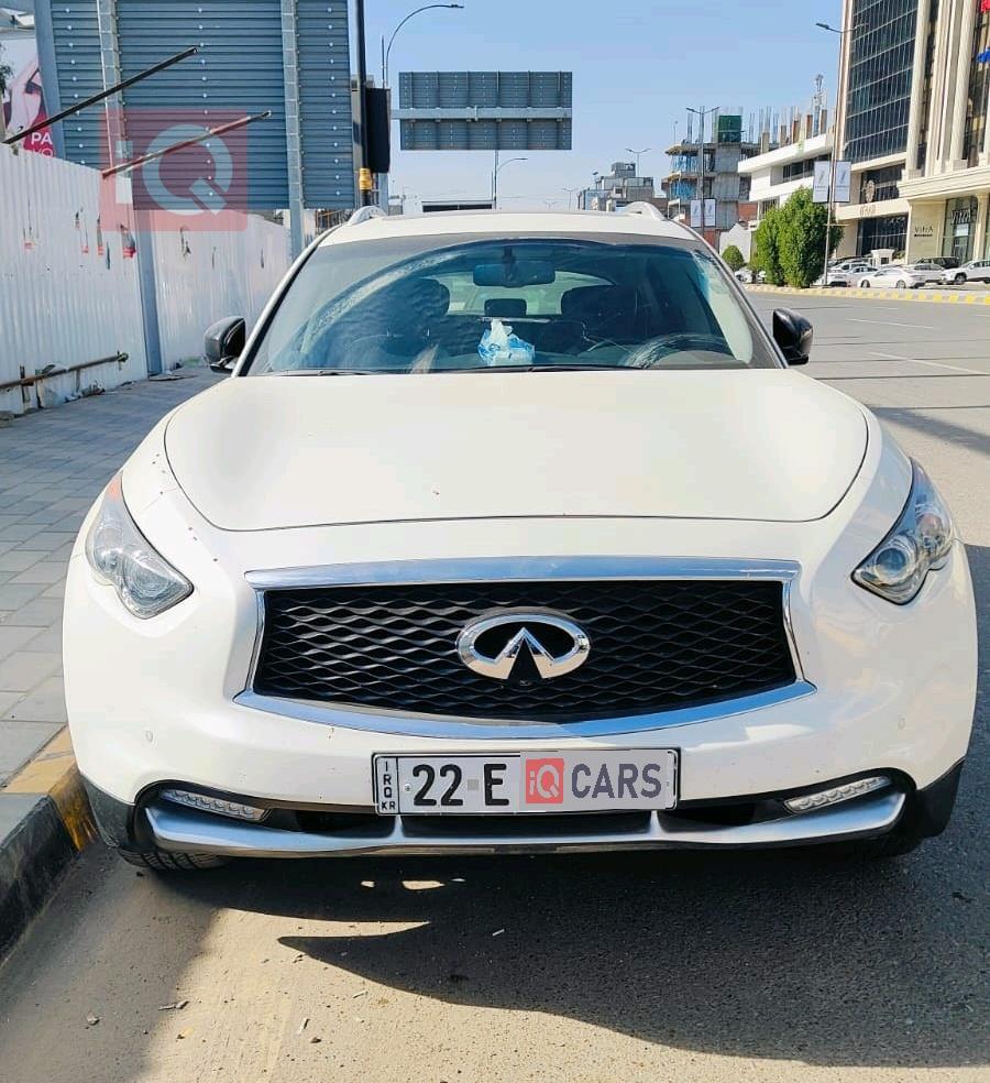 إنفينيتي QX70